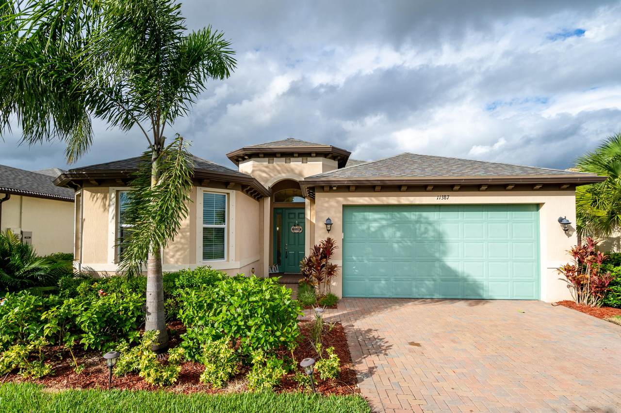 11387 Lake Park Drive - Photo 1