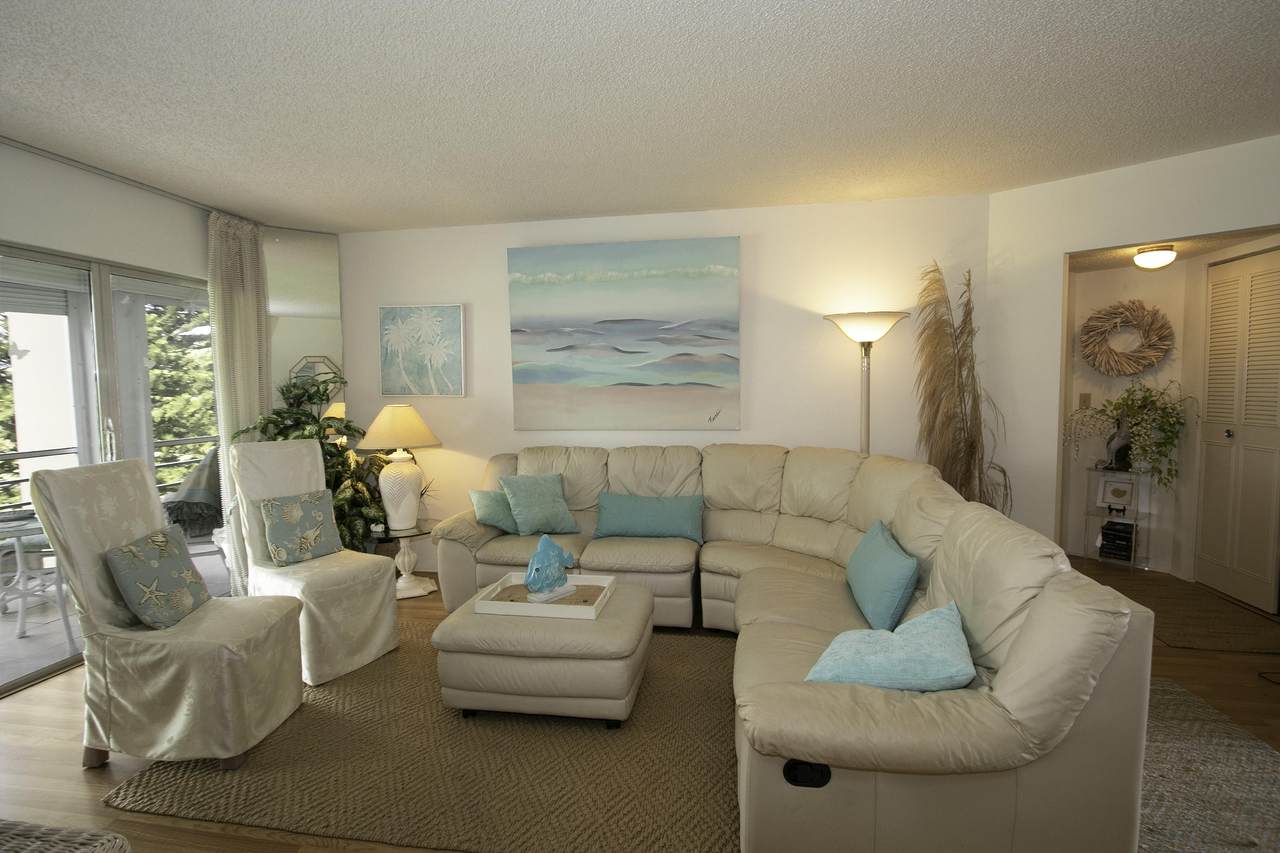 3755 Via Poinciana - Photo 1