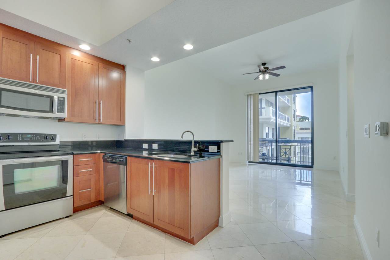 701 Olive Avenue - Photo 1