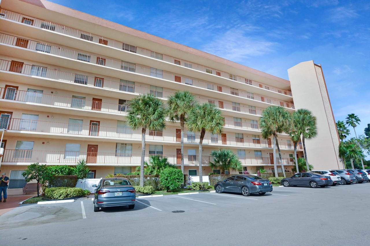 14527 Bonaire Boulevard - Photo 1