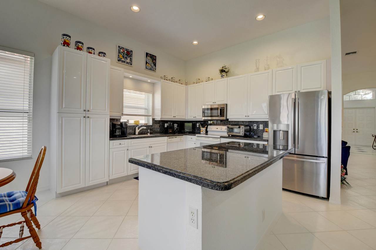 7295 Lombardy Street - Photo 1