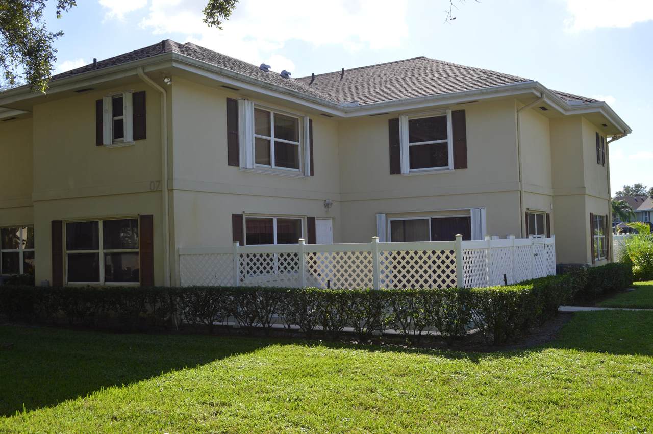 7 Amherst Court - Photo 1