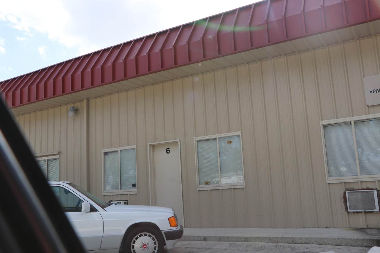228 Hibiscus Street - Photo 1