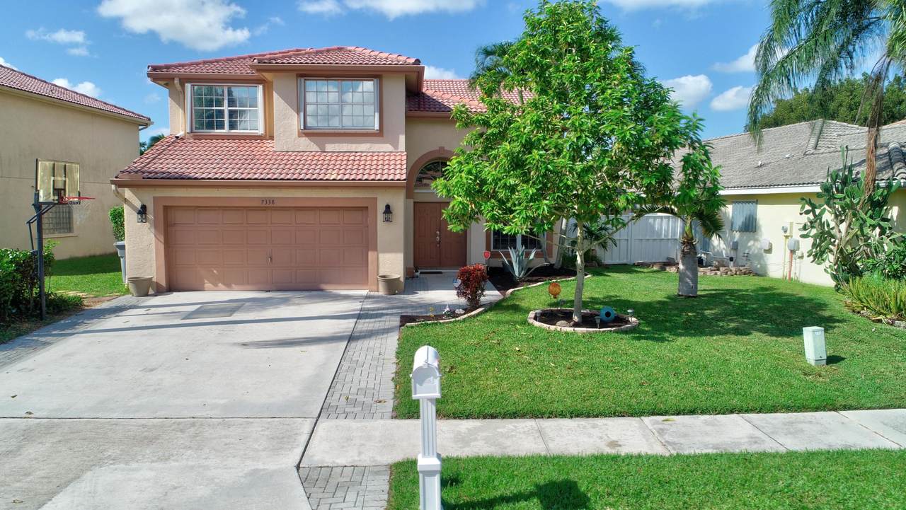 7338 Michigan Isle Road - Photo 1