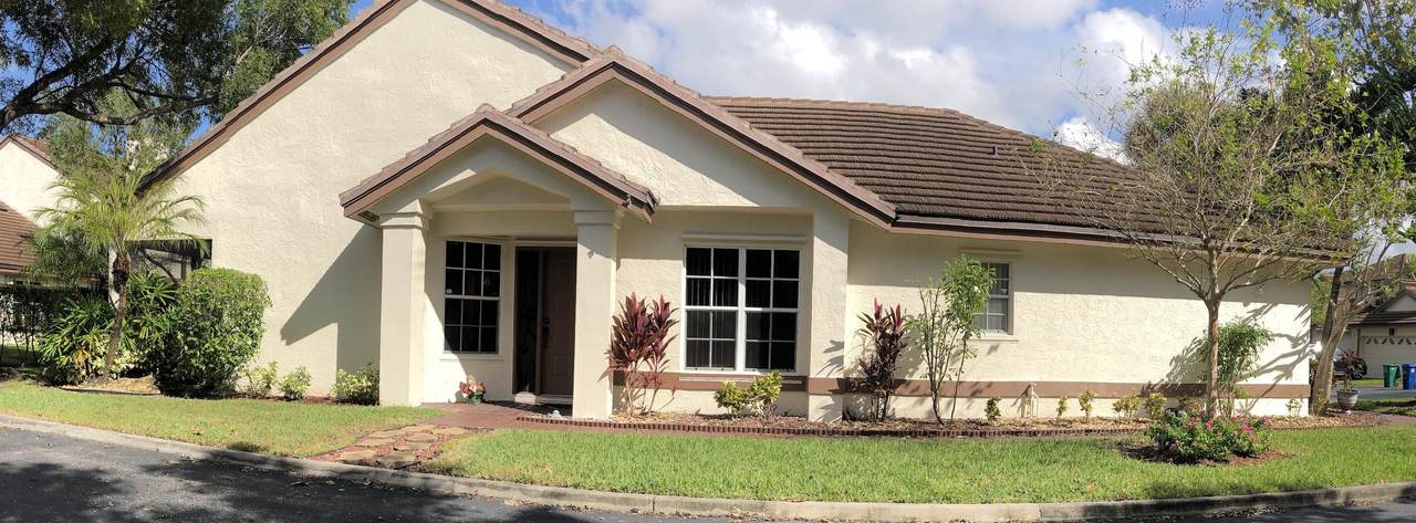 11670 19th Drive - Photo 1