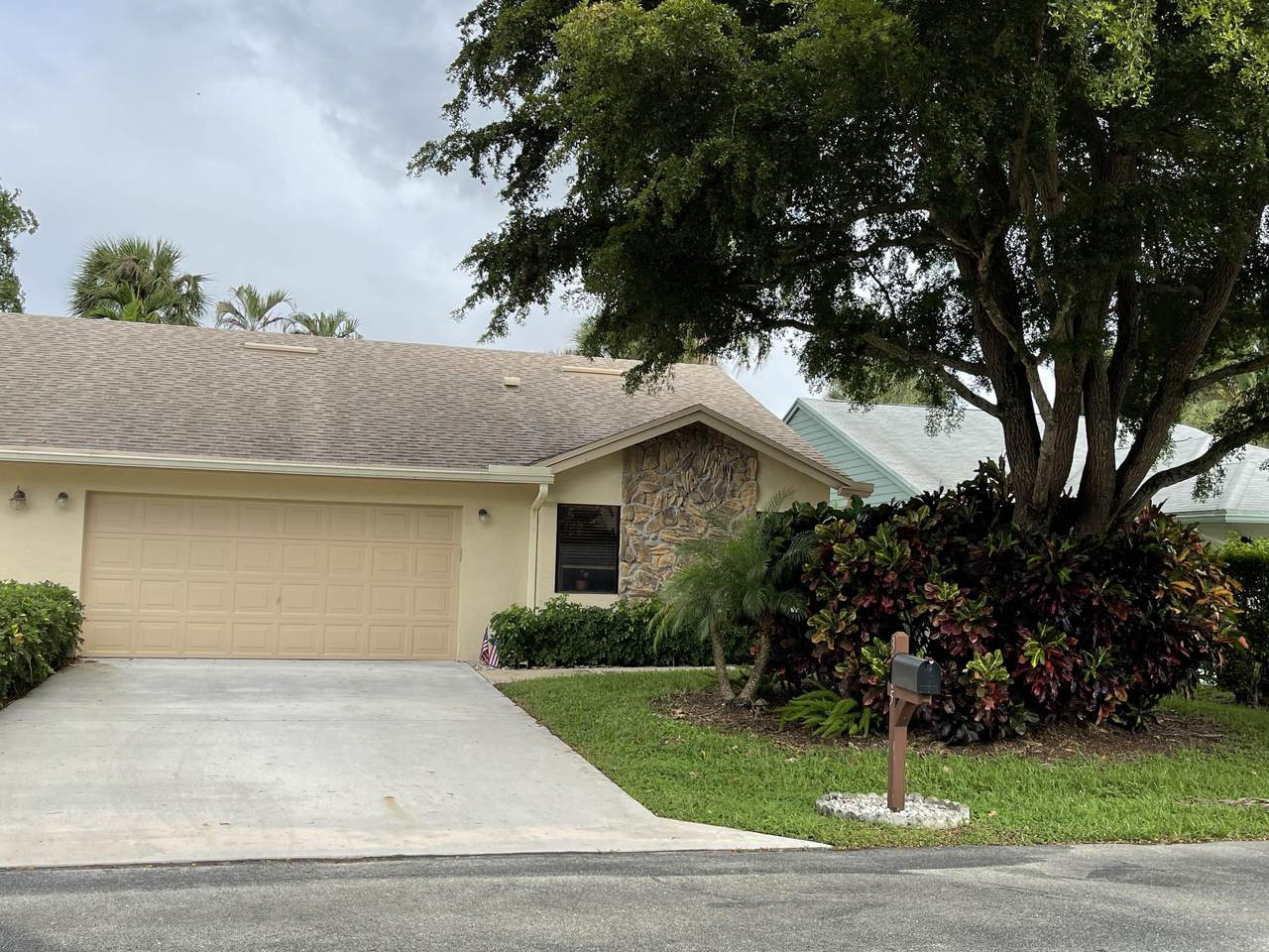3165 6th Street - Photo 1