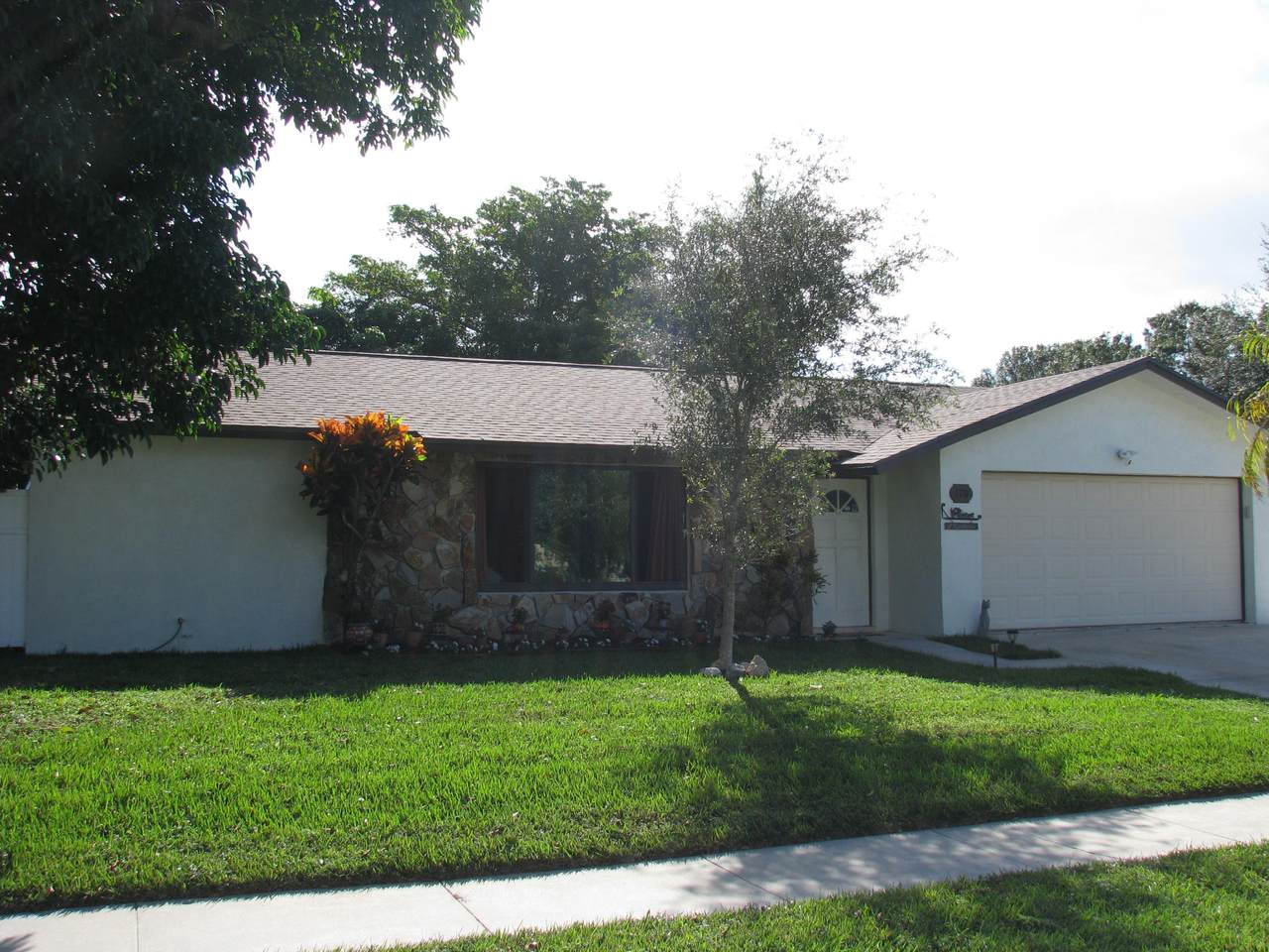 170 Alcazar Street - Photo 1