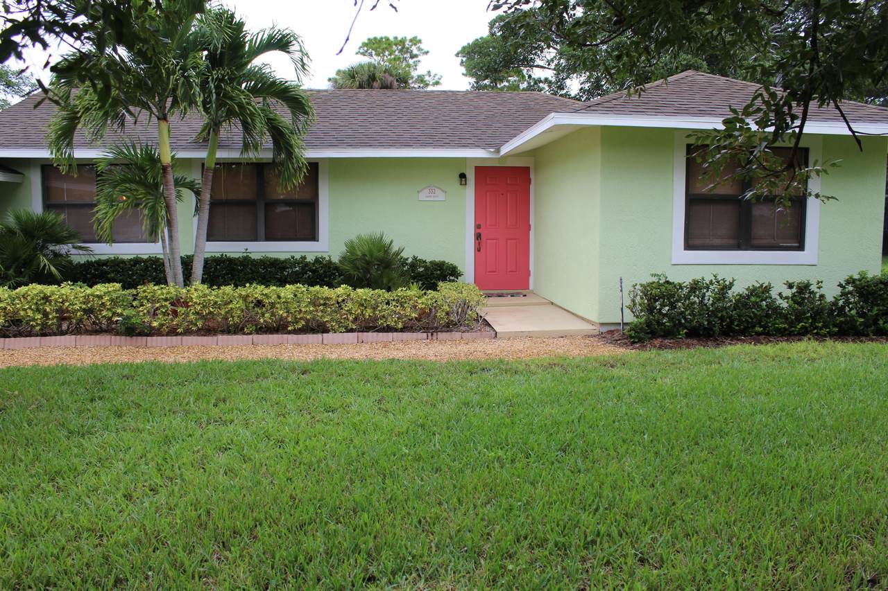 332 Manor Drive - Photo 1