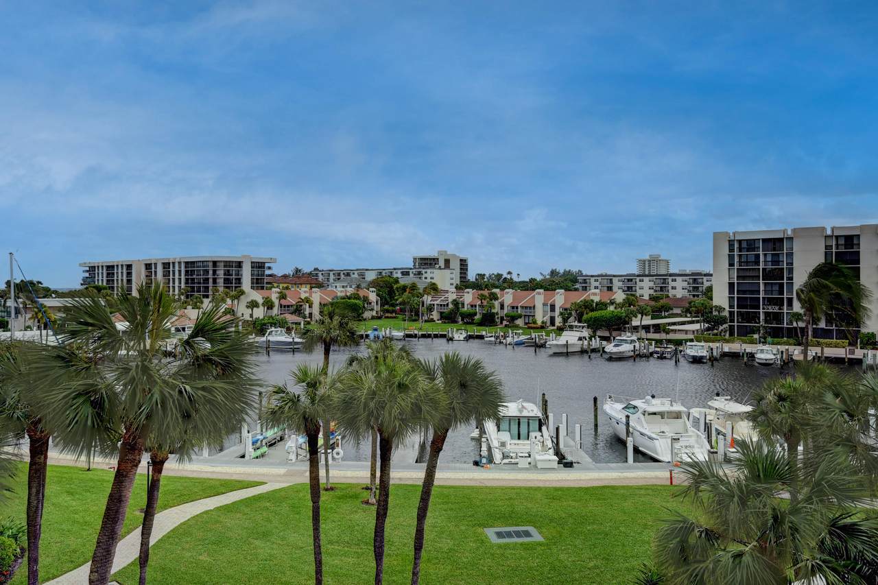 2707 Ocean Boulevard - Photo 1
