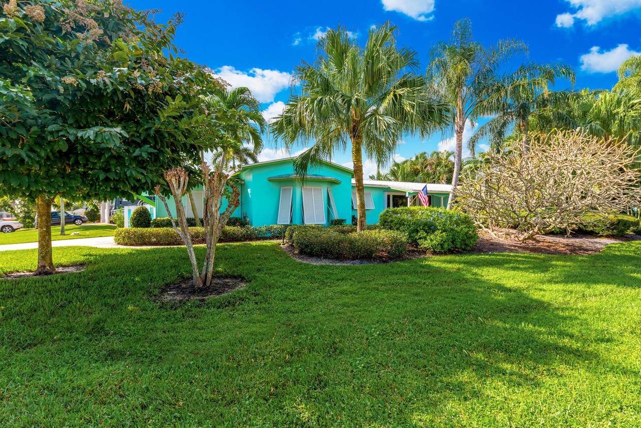 27 Riverway Boulevard - Photo 1