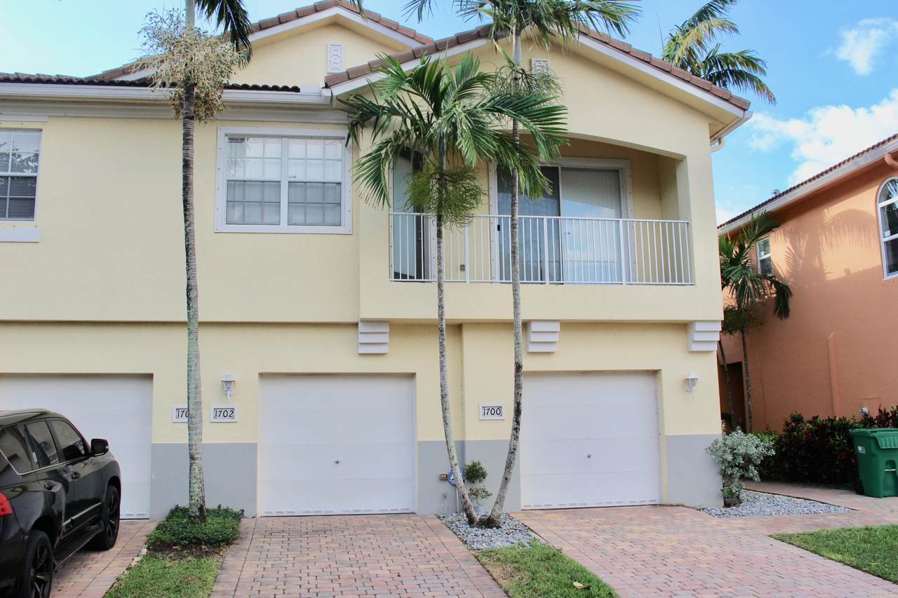 1702 Carvelle Drive - Photo 1