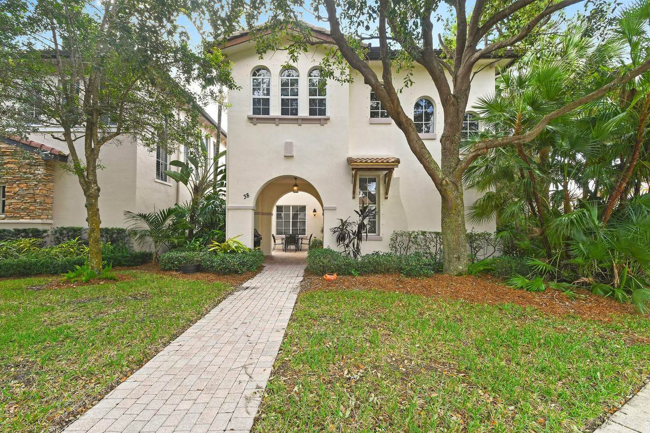 38 Stoney Drive - Photo 1
