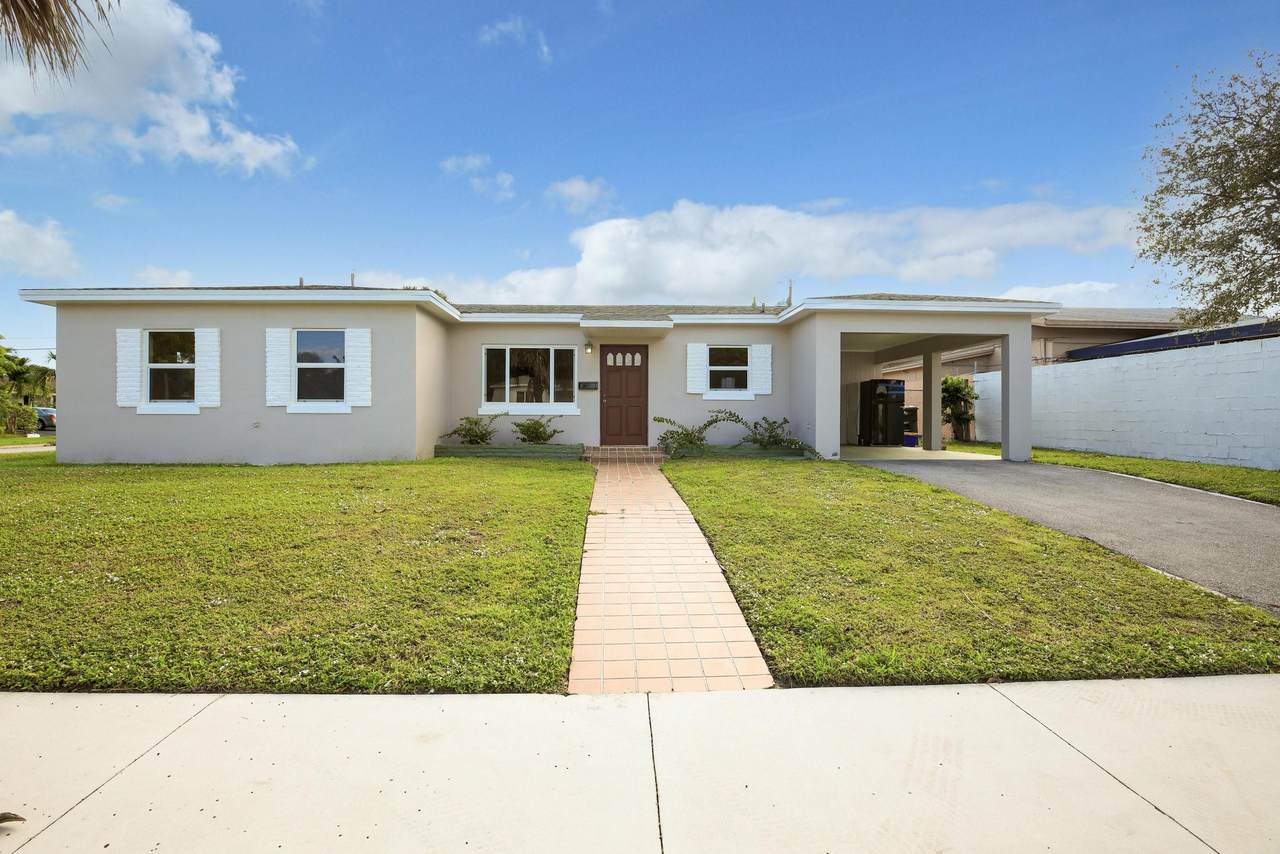 386 Franklin Road - Photo 1