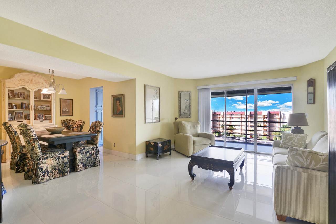 3590 Via Poinciana - Photo 1
