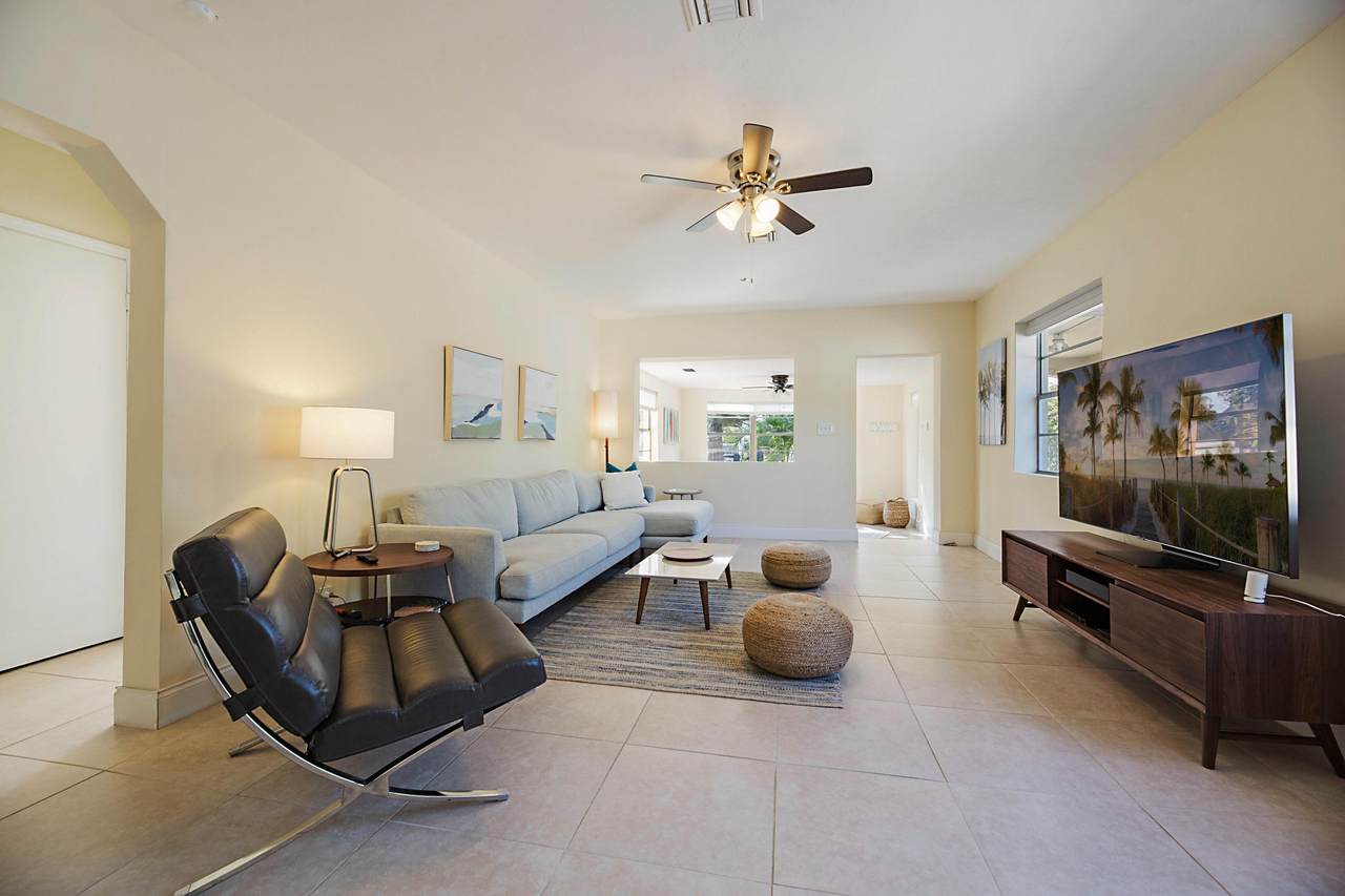 123 6th Avenue - Photo 1