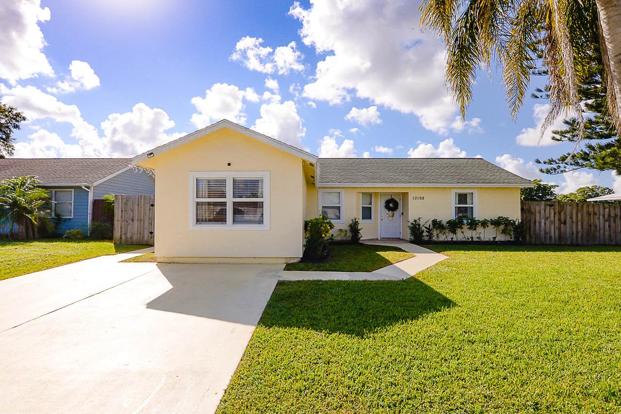 10198 Patience Lane - Photo 1