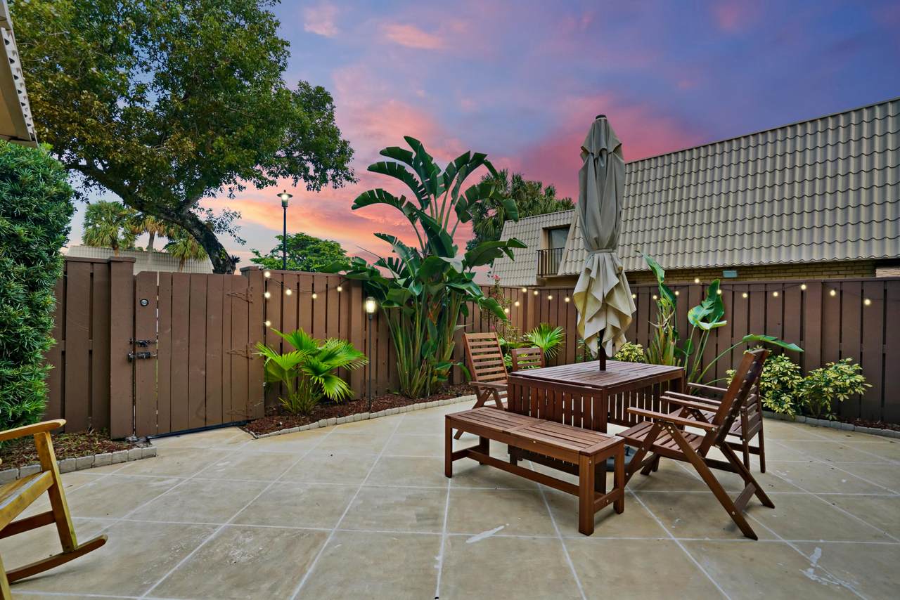6205 62nd Way - Photo 1