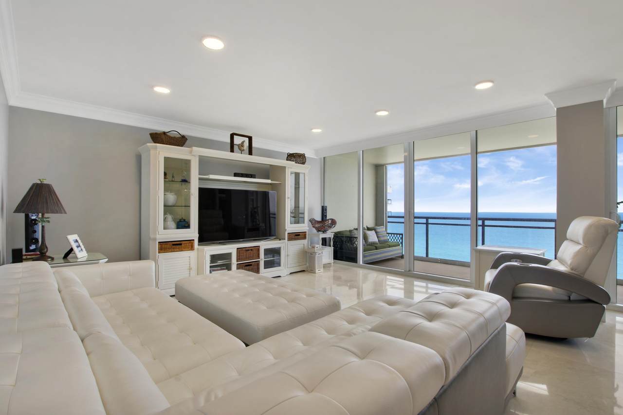 2000 Ocean Boulevard - Photo 1