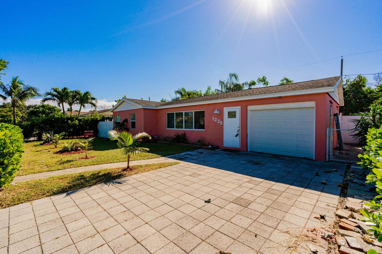 1225 14th Avenue - Photo 1