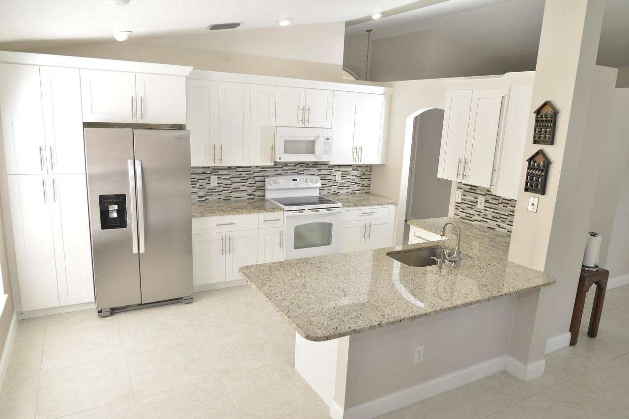 6840 Ashton Street - Photo 1
