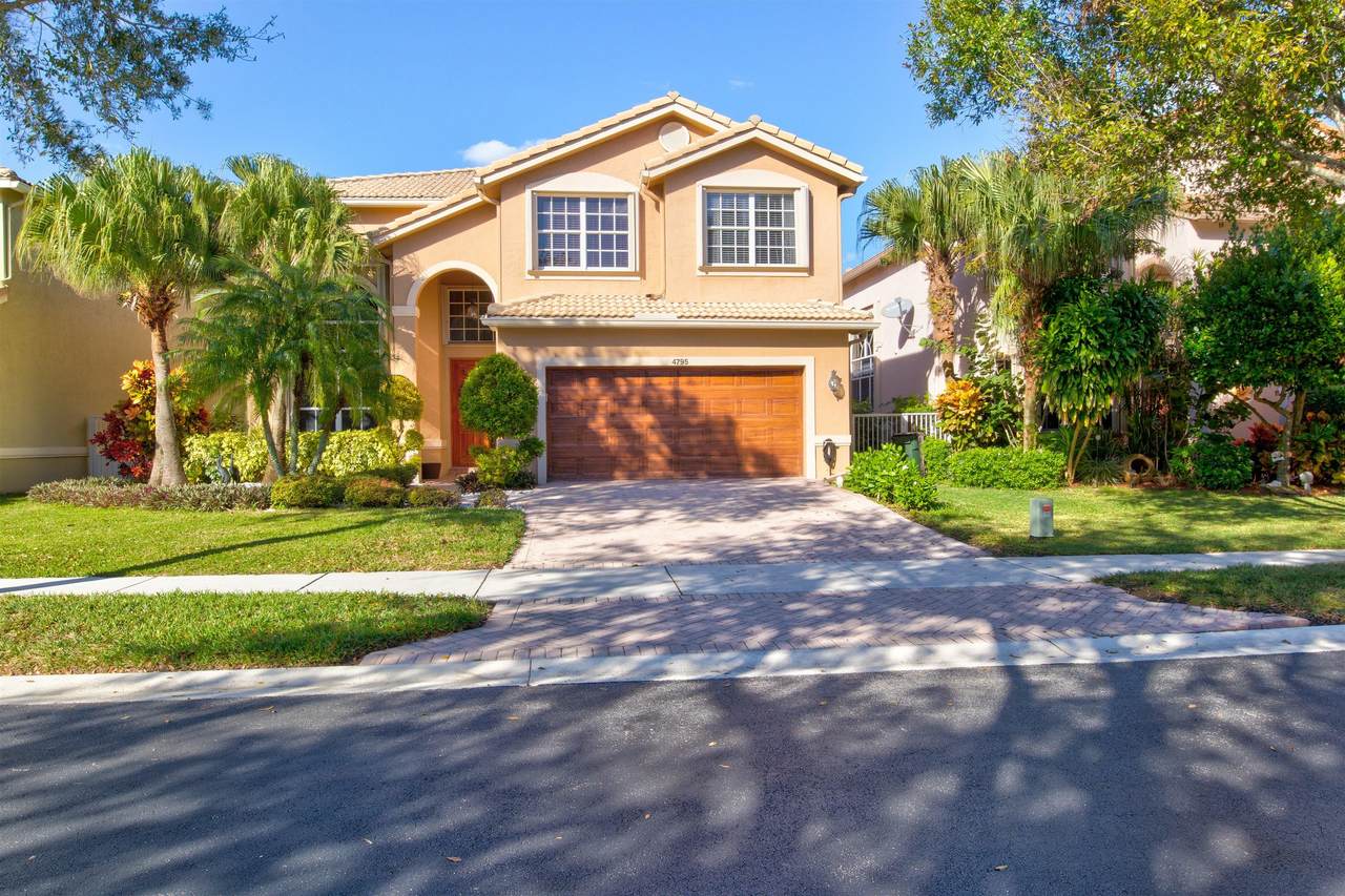 4795 Classical Boulevard - Photo 1