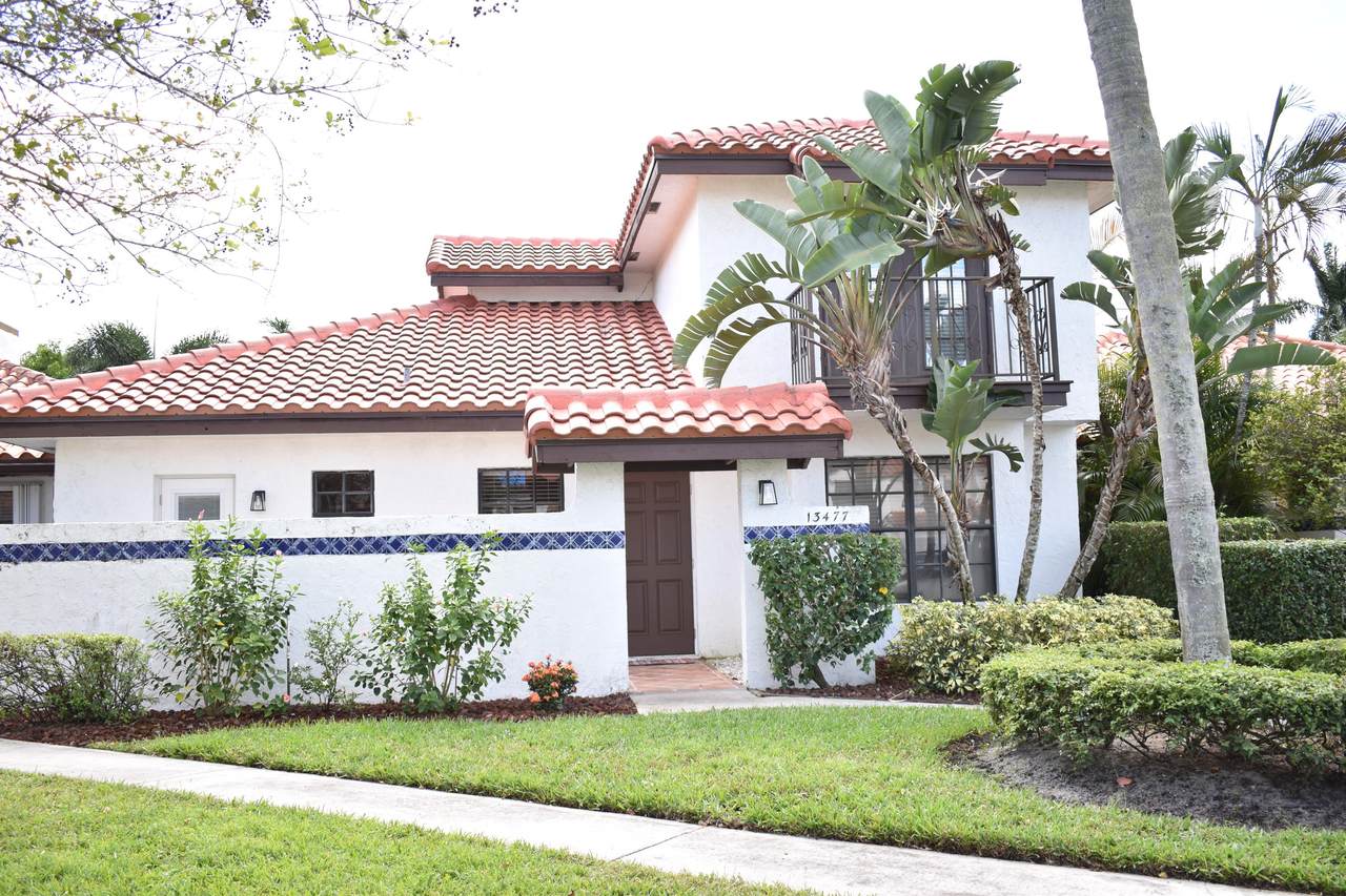 13477 Fountain View Boulevard - Photo 1
