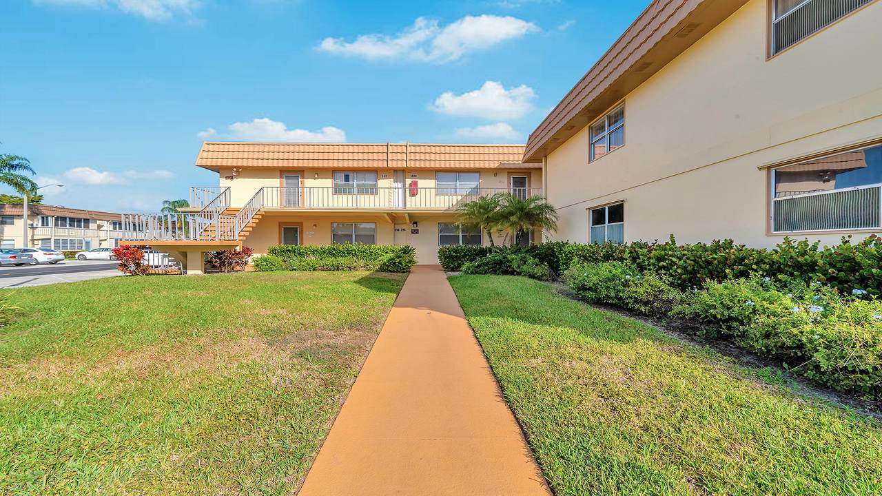 213 Saxony Lane - Photo 1