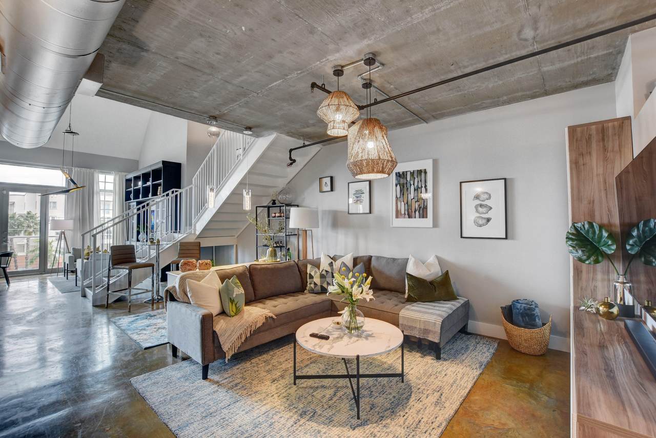 185 4th Avenue - Photo 1