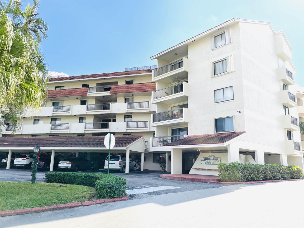 300 Golfview Road - Photo 1