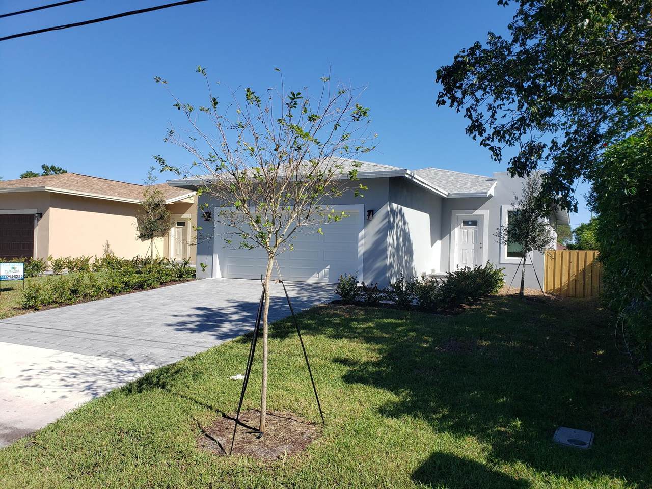 154 17 Avenue - Photo 1