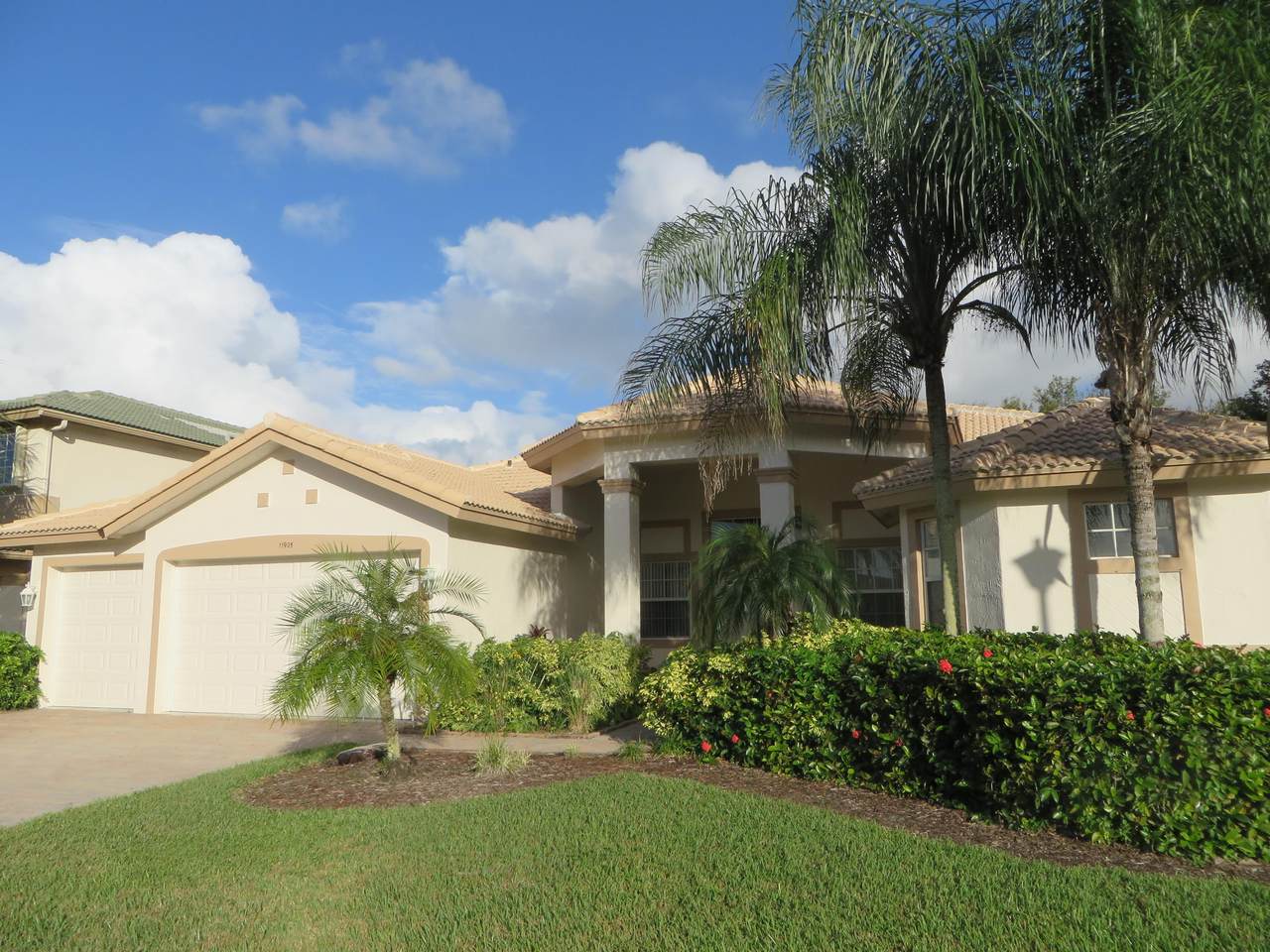11905 Osprey Point Circle - Photo 1