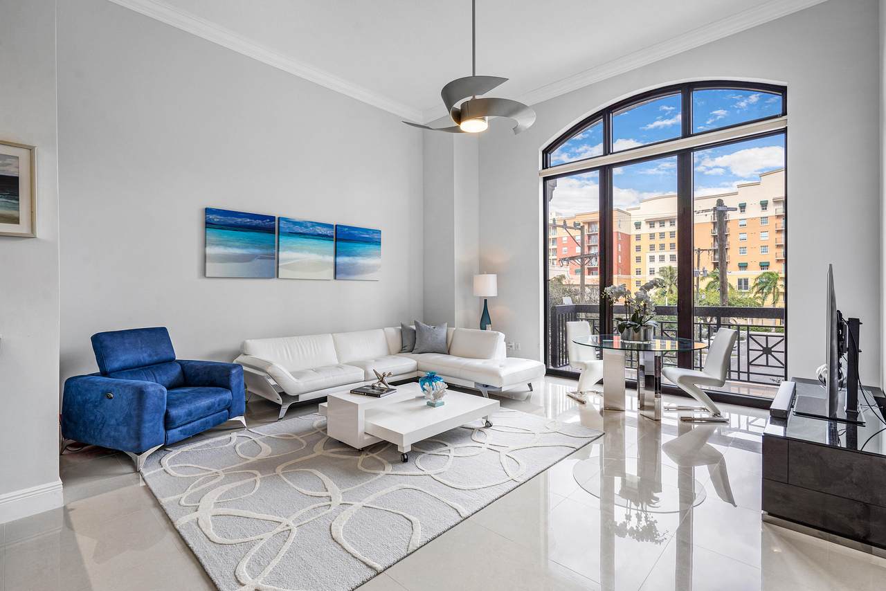 701 Olive Avenue - Photo 1