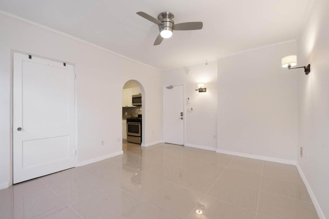 445 Brazilian Avenue - Photo 1