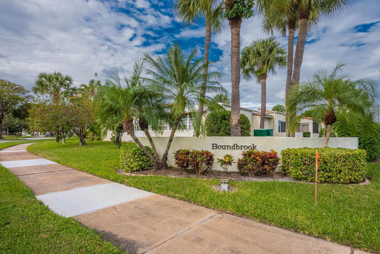 2561 Boundbrook Boulevard - Photo 1