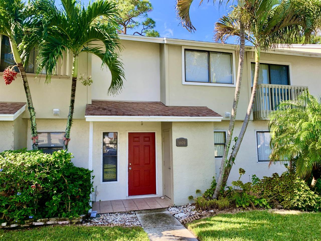 6606 Dockside Circle - Photo 1