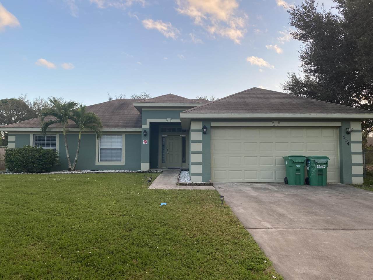 554 Kilpatrick Avenue - Photo 1