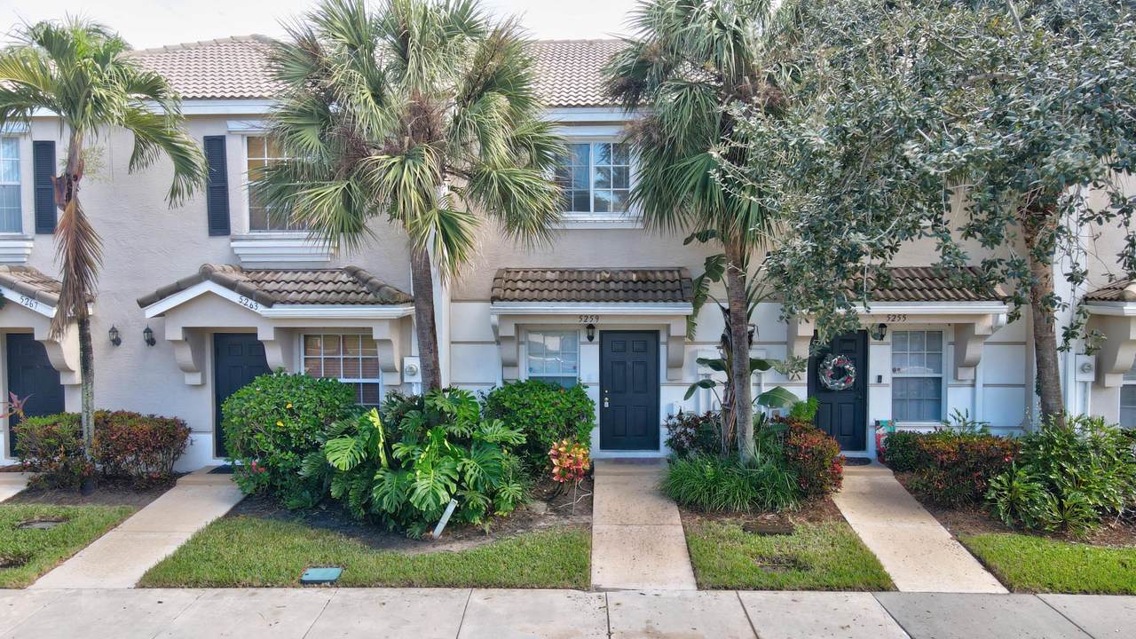 5259 Palmbrooke Circle - Photo 1