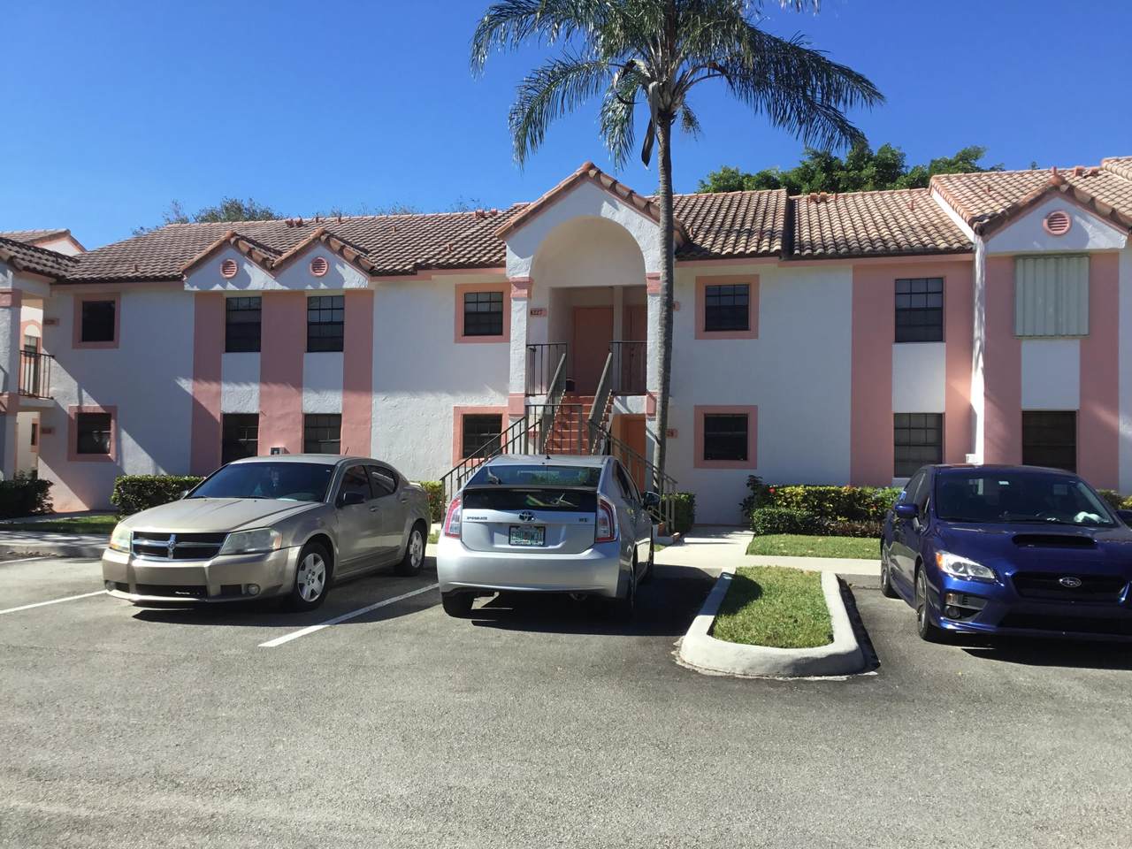 301 Norwood Terrace - Photo 1