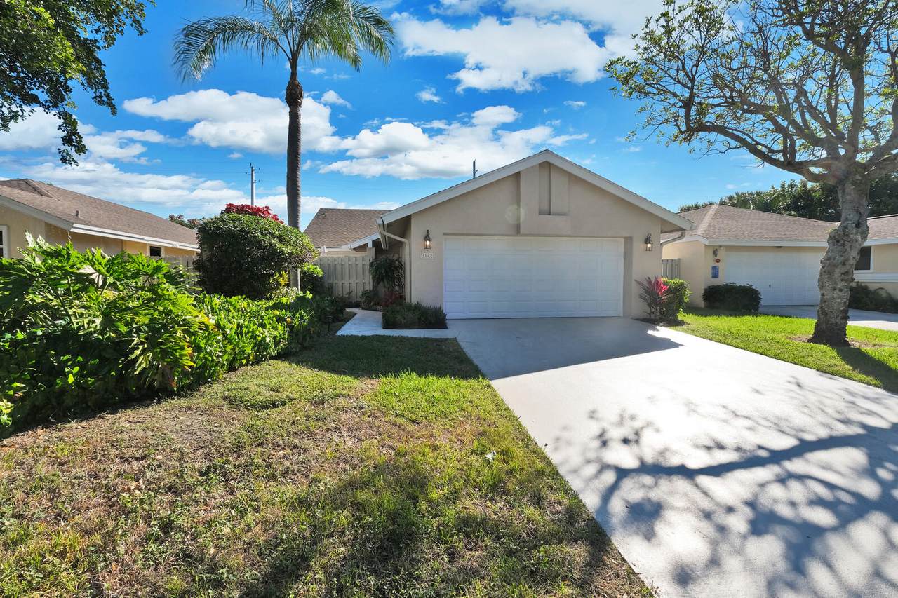 1025 18th Avenue - Photo 1