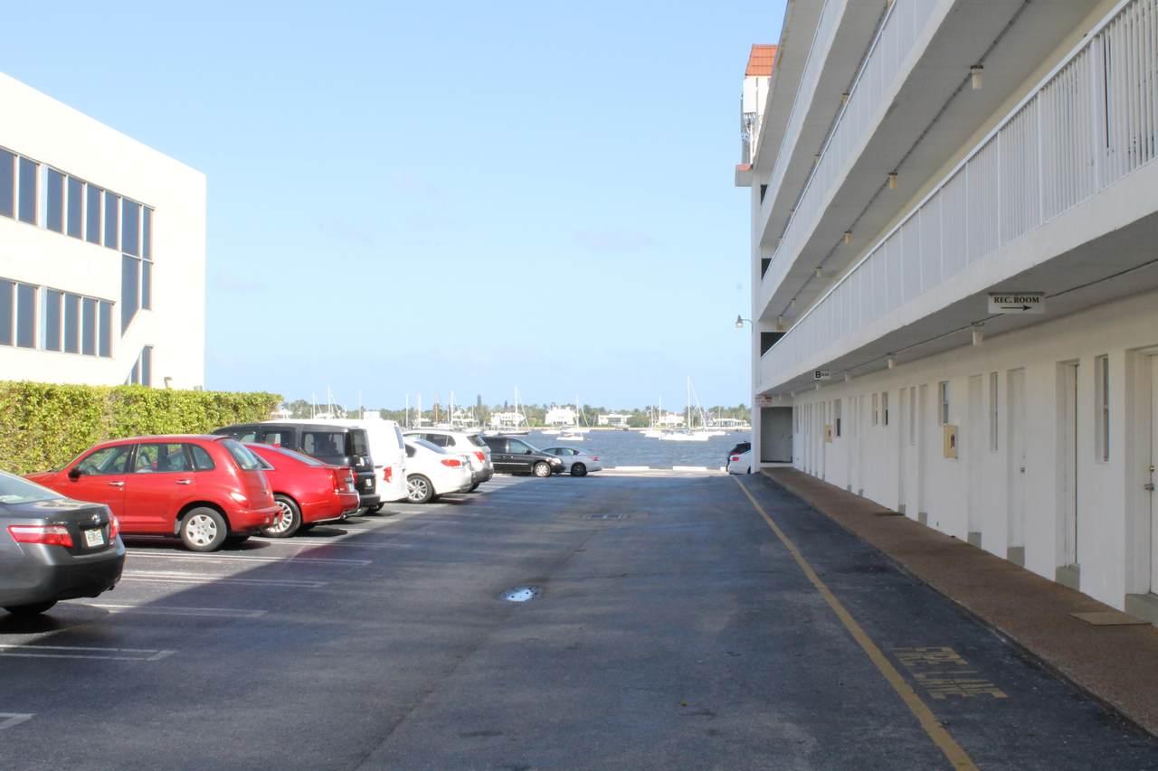 4500 Flagler Drive - Photo 1