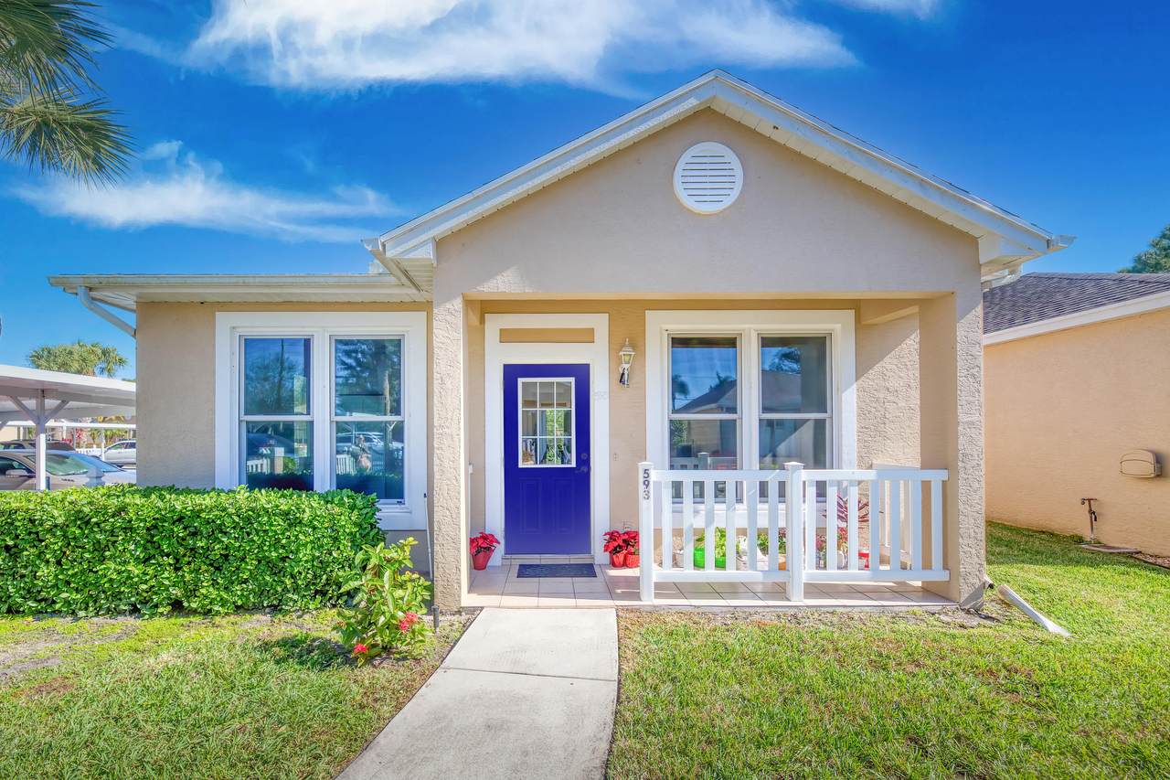 593 San Remo Circle - Photo 1