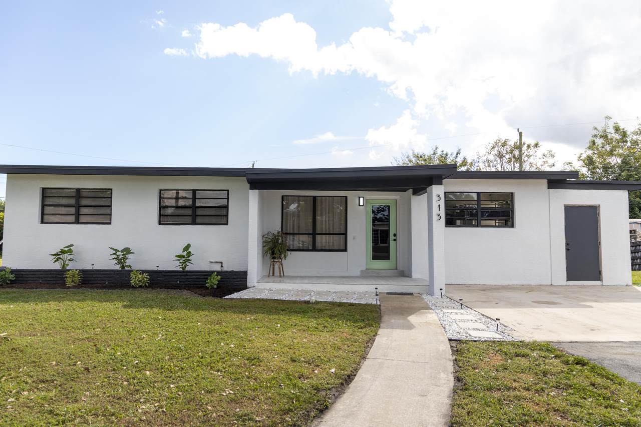 313 Bayside Road - Photo 1