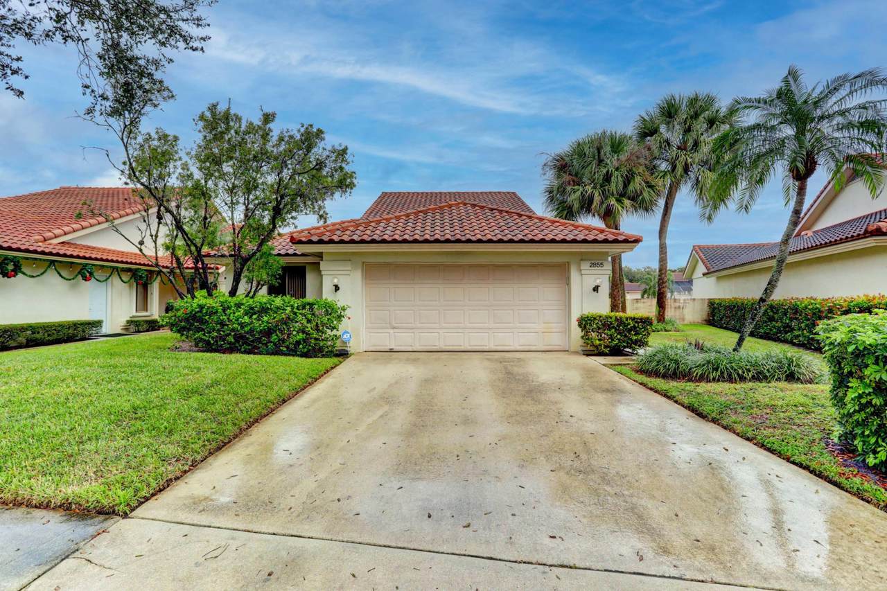 2855 Iroquois Circle - Photo 1