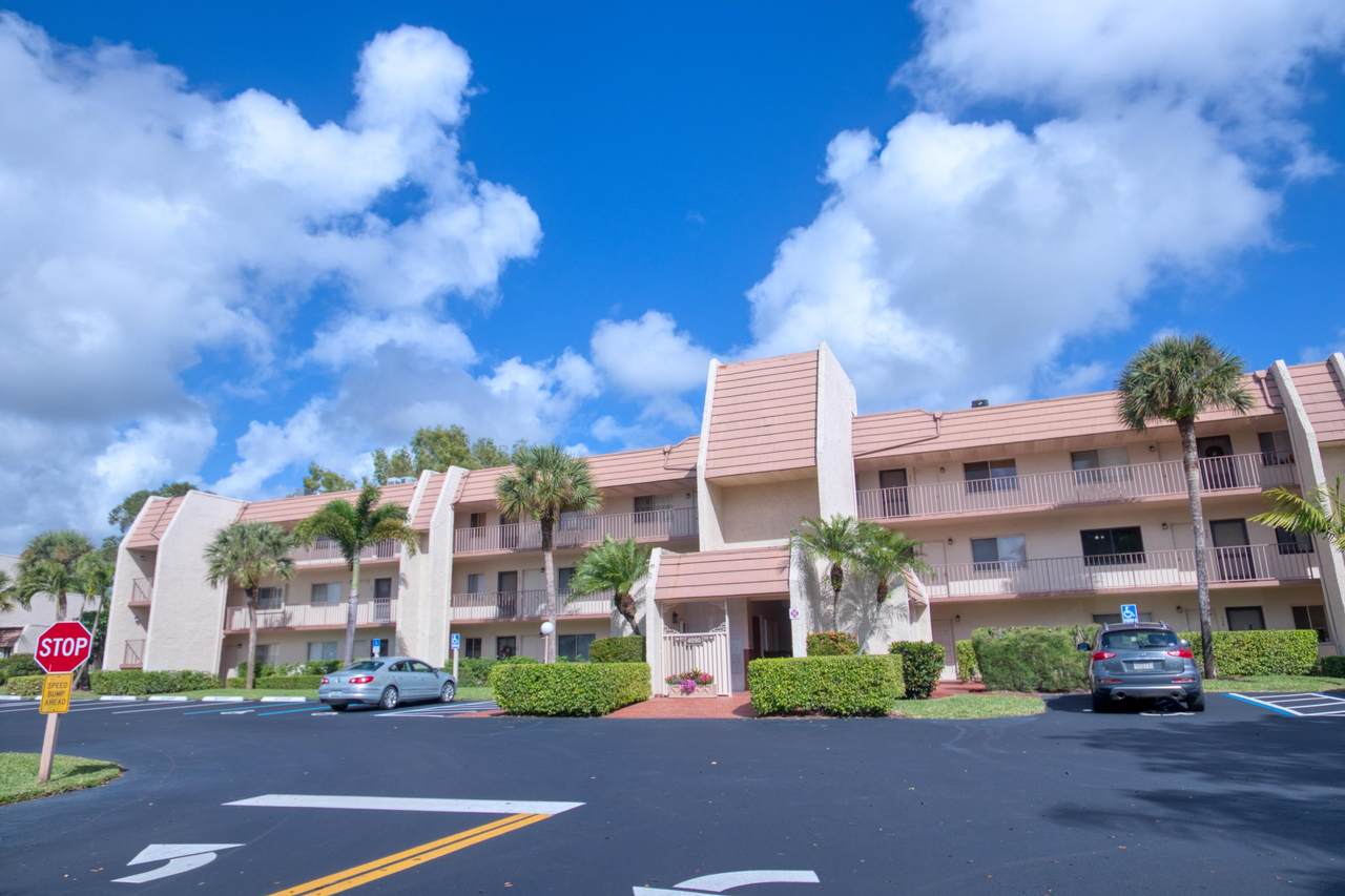 4090 Tivoli Court - Photo 1