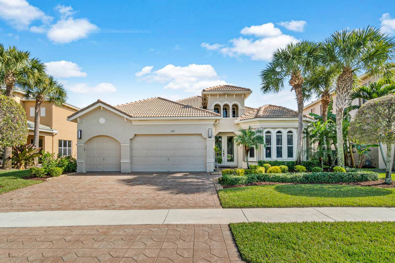 1227 Bay View Way - Photo 1