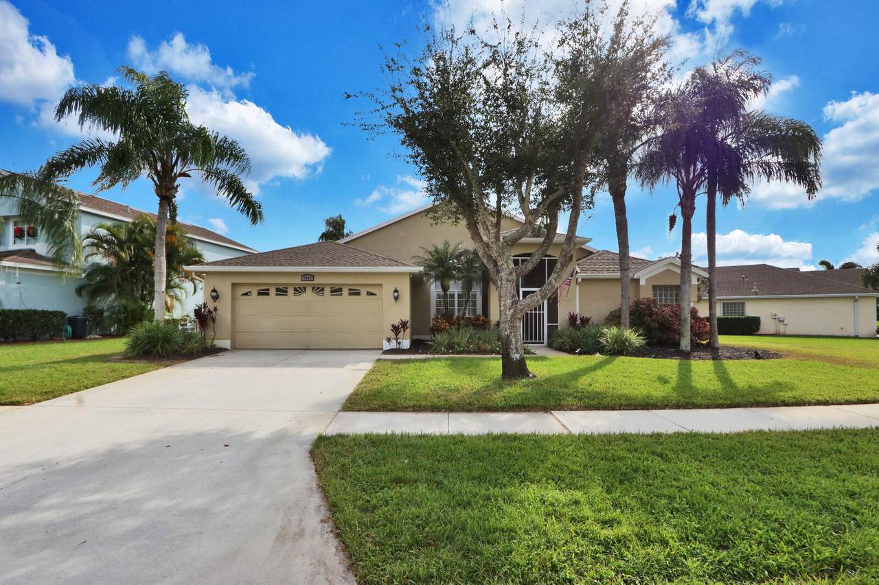 3401 Islesworth Circle - Photo 1