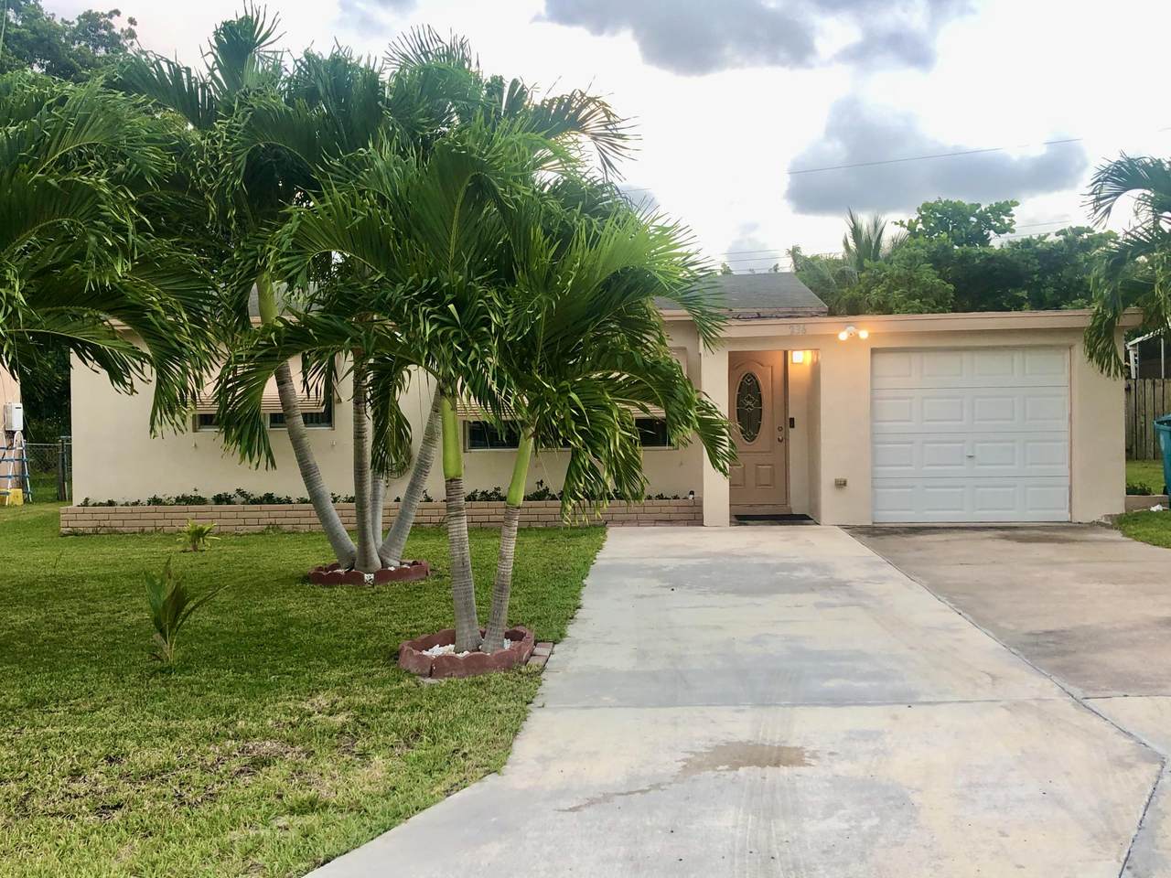 236 7th Avenue - Photo 1