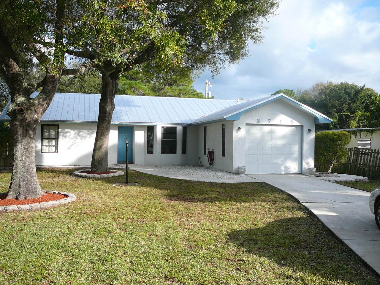 2718 Sunrise Boulevard - Photo 1