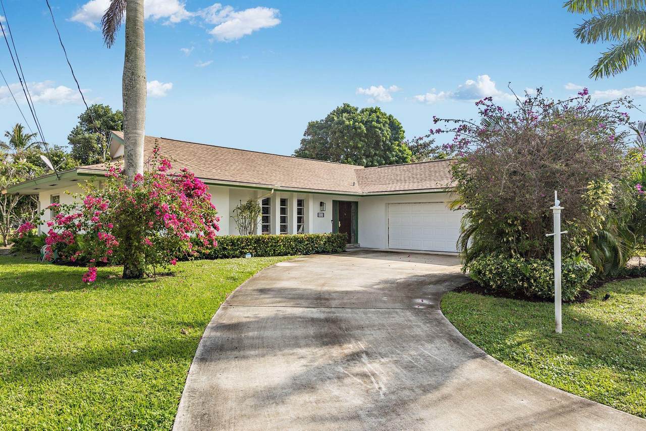 8020 Lake Drive - Photo 1