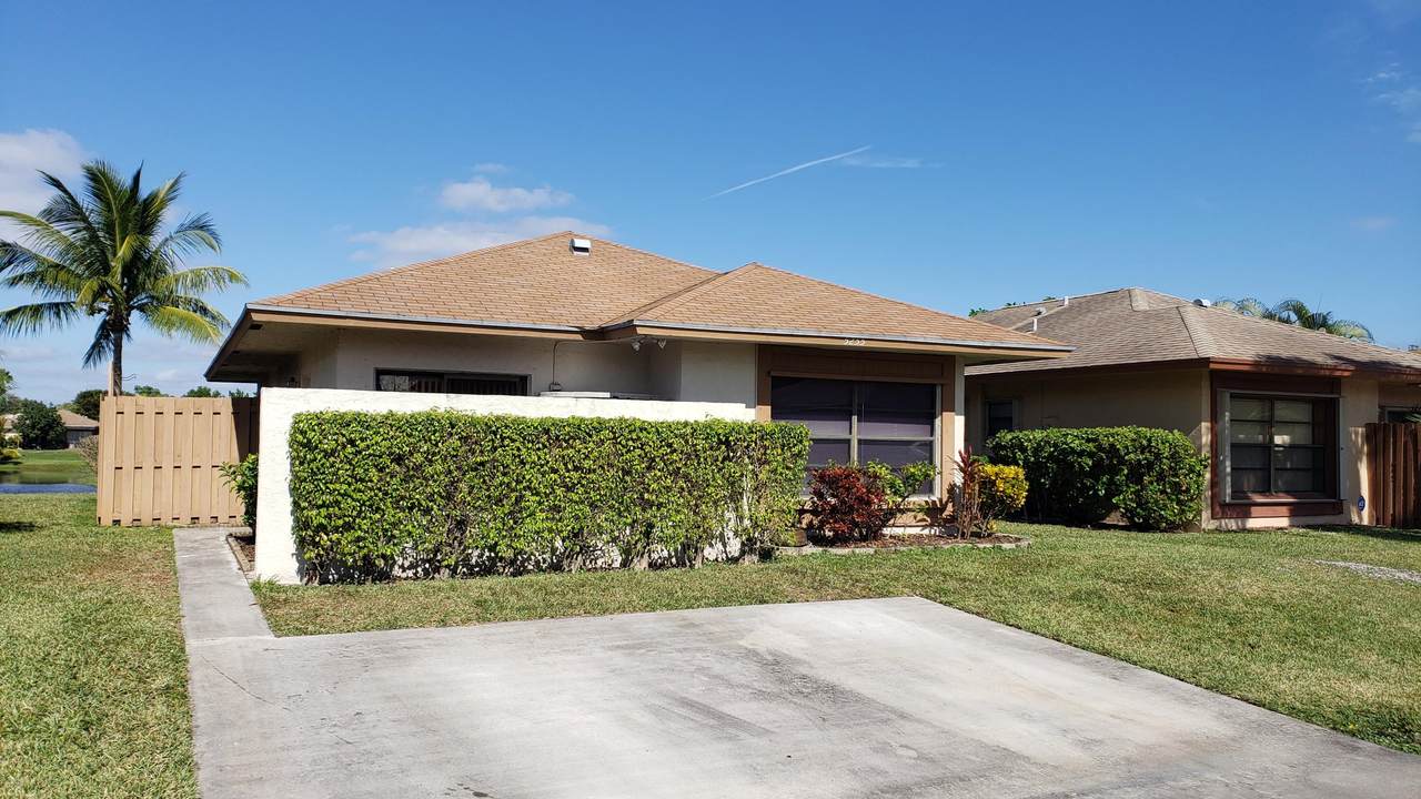 5255 Mendoza Street - Photo 1